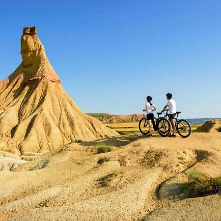 Casa Bardena Negra, Comodo Alojamiento Para Visitar Las Bardenas Y Sendaviva Fustinana Bagian luar foto